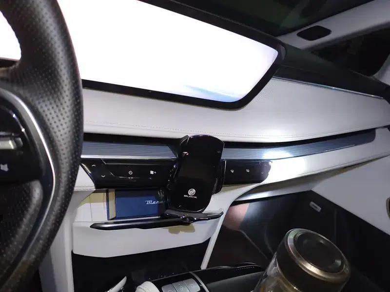 Buick GL8 PHEV 2024 Luxury 1.5T Premium Edition — миниатюра 12