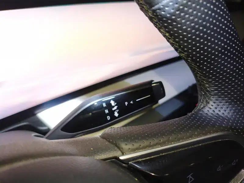 Buick GL8 PHEV 2024 Luxury 1.5T Premium Edition — миниатюра 14