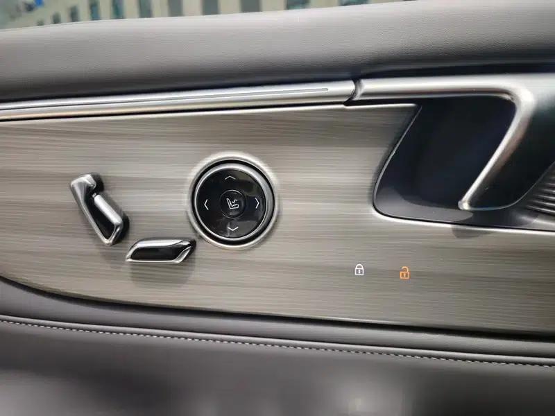 Buick GL8 PHEV 2026 Luxury 1.5T Smart Edition — миниатюра 8