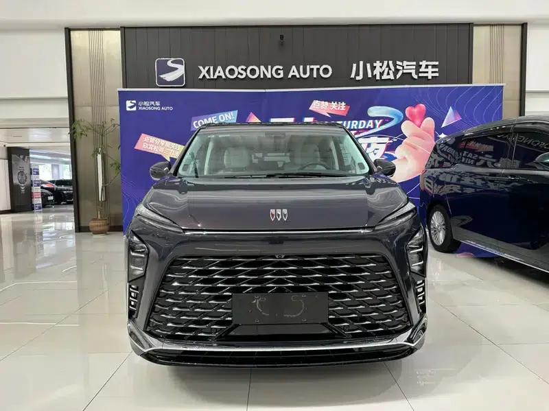 Buick GL8 PHEV 2026 Luxury Edition 1.5T — миниатюра 2
