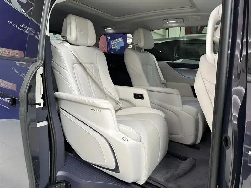 Buick GL8 PHEV 2026 Luxury Edition 1.5T — миниатюра 20
