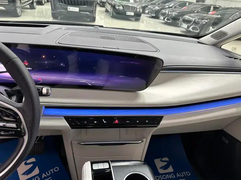 Buick GL8 PHEV 2026 Luxury Edition 1.5T — миниатюра 9