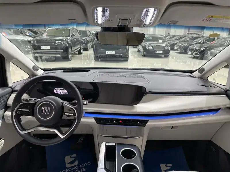 Buick GL8 PHEV 2026 Luxury Edition 1.5T — миниатюра 10