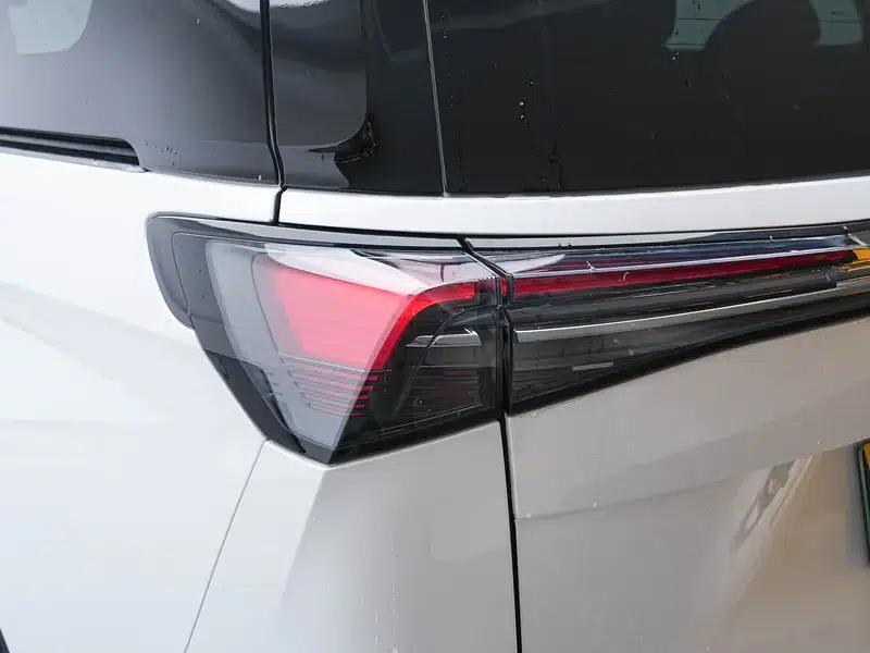 Buick GL8 PHEV 2025 Land Cruiser 1.5T Premium Edition — миниатюра 13