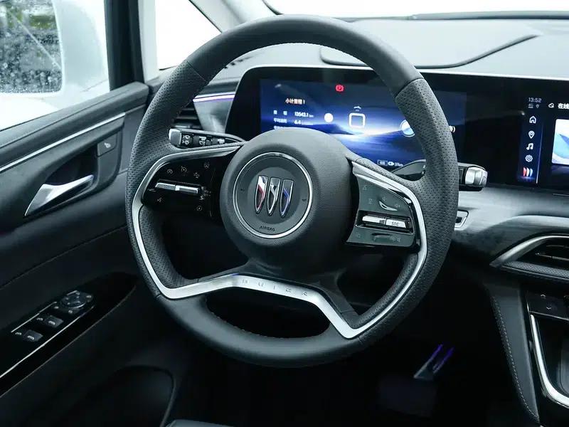 Buick GL8 PHEV 2025 Land Cruiser 1.5T Premium Edition — миниатюра 16