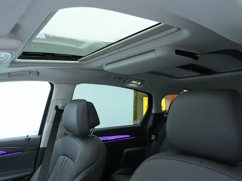 Buick GL8 PHEV 2025 Land Cruiser 1.5T Premium Edition — миниатюра 19