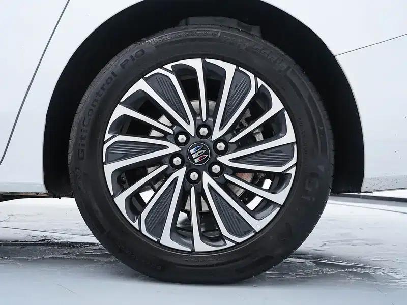 Buick GL8 PHEV 2025 Land Cruiser 1.5T Premium Edition — миниатюра 9