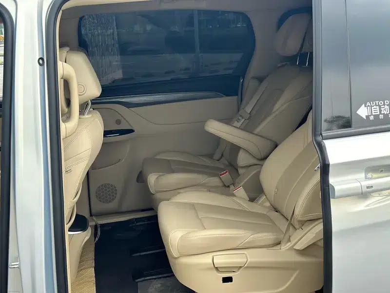 Buick GL8 PHEV 2025 Land Cruiser 1.5T Smart Edition — миниатюра 16