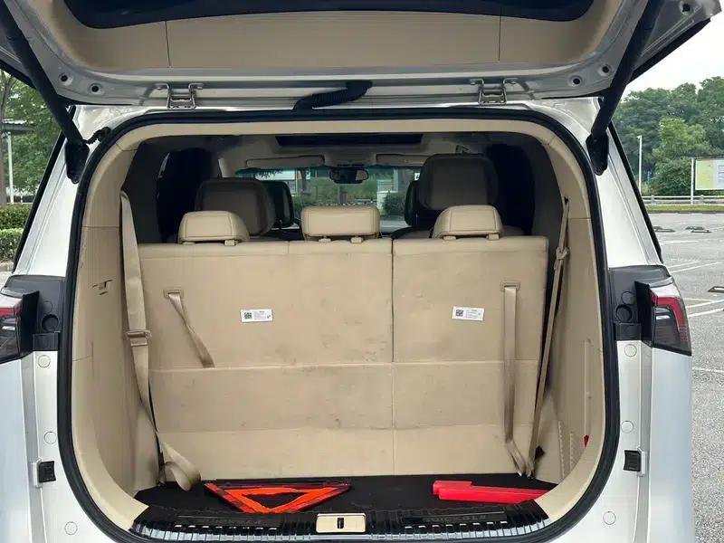 Buick GL8 PHEV 2025 Land Cruiser 1.5T Smart Edition — миниатюра 19
