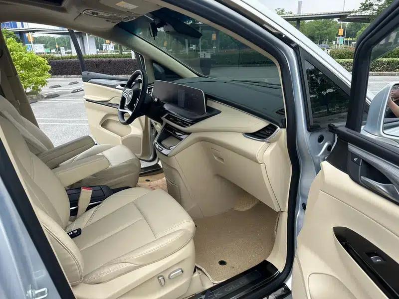Buick GL8 PHEV 2025 Land Cruiser 1.5T Smart Edition — миниатюра 7