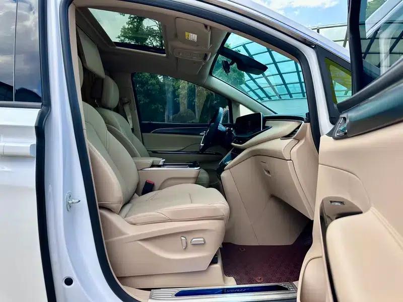 Buick GL8 PHEV 2025 Land Cruiser 1.5T Premium Edition — миниатюра 21