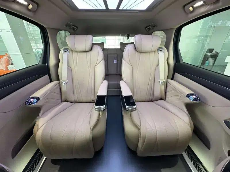 Buick GL8 PHEV 2025 Land Cruiser 1.5T First Enjoy Edition — миниатюра 15