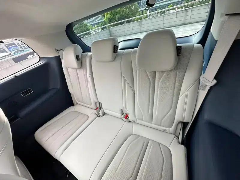 Buick GL8 PHEV 2024 Luxury 1.5T 7-Seat Edition — миниатюра 14