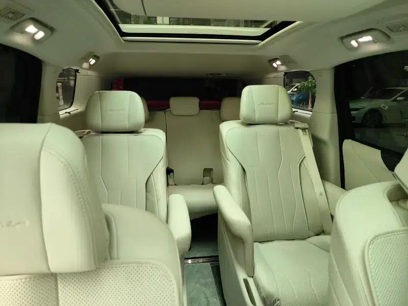 Buick GL8 PHEV 2024 Luxury 1.5T Premium Edition — миниатюра 19