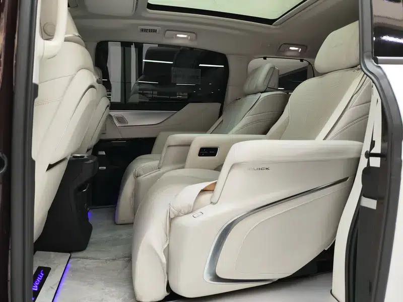 Buick GL8 PHEV 2024 Luxury 1.5T Premium Edition — миниатюра 22