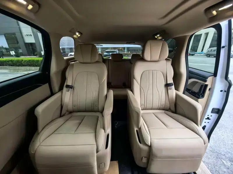Buick GL8 PHEV 2025 Land Cruiser 1.5T Premium Edition — миниатюра 15