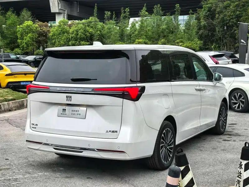 Buick GL8 PHEV 2025 Land Cruiser 1.5T Premium Edition — миниатюра 4