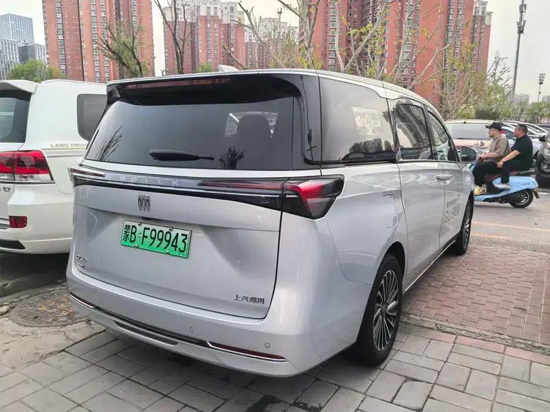 Buick GL8 PHEV 2025 Land Cruiser 1.5T Premium Edition — миниатюра 4