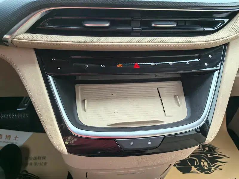Buick GL8 PHEV 2025 Land Cruiser 1.5T Premium Edition — миниатюра 7