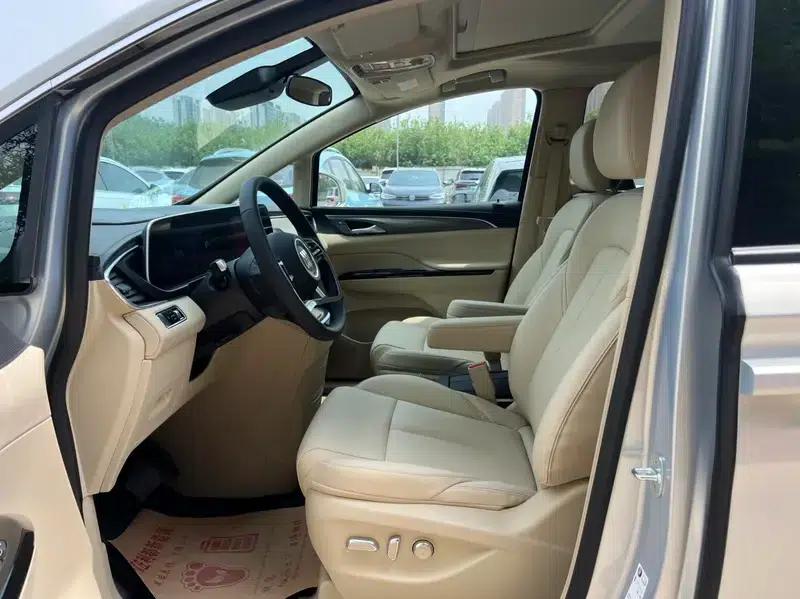 Buick GL8 PHEV 2025 Land Cruiser 1.5T Smart Edition — миниатюра 15