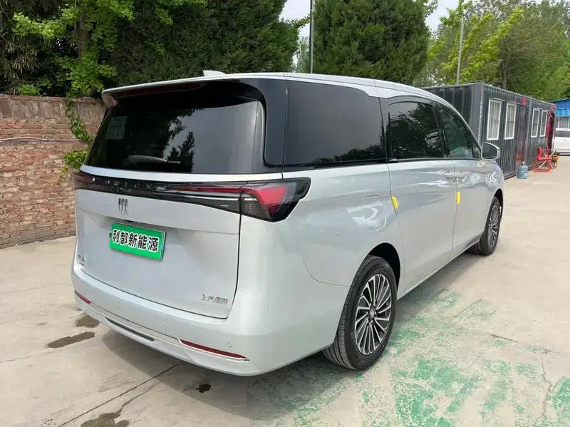 Buick GL8 PHEV 2025 Land Cruiser 1.5T Smart Edition — миниатюра 6