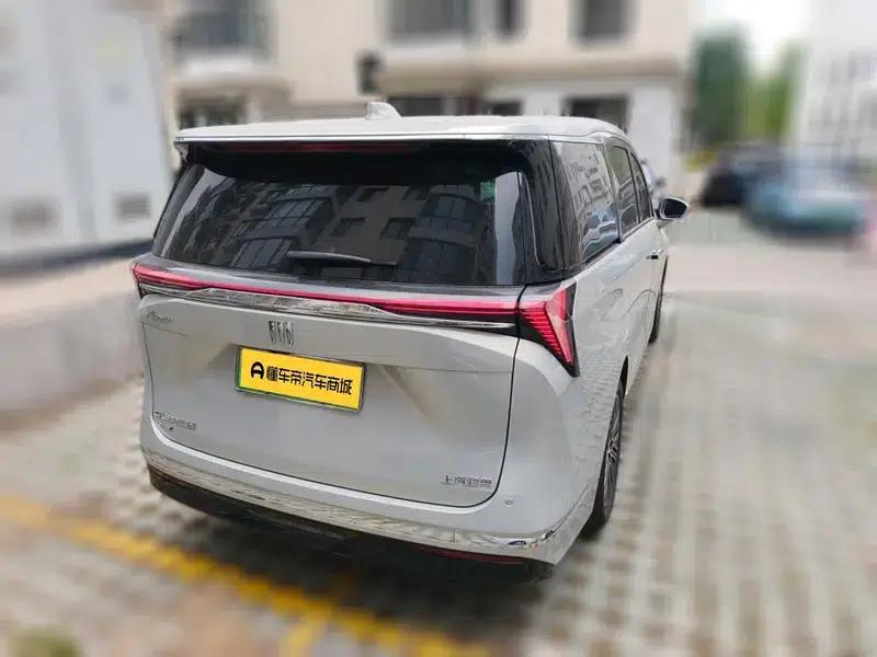 Buick GL8 PHEV 2024 Luxury 1.5T Premium Edition — миниатюра 4