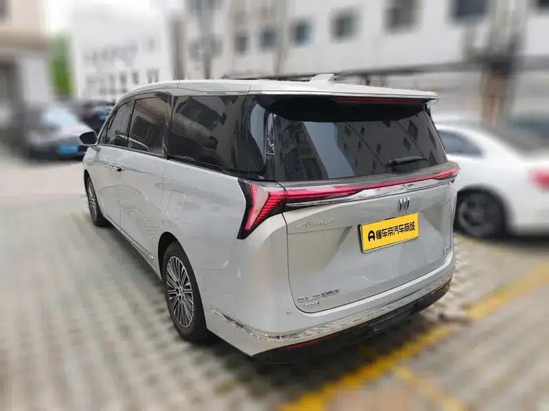 Buick GL8 PHEV 2024 Luxury 1.5T Premium Edition — миниатюра 6