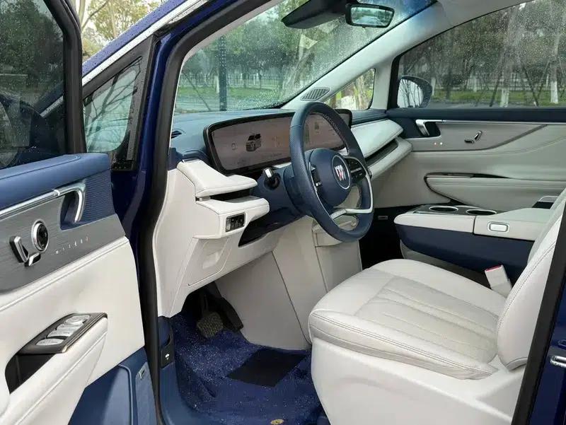 Buick GL8 PHEV 2024 Luxury Edition 1.5T 6-seat Luxury Version — миниатюра 21
