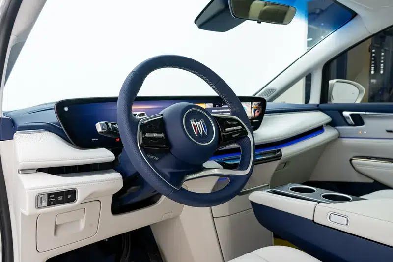 Buick GL8 PHEV 2024 Luxury Edition 1.5T 6-seat Luxury Version — миниатюра 16