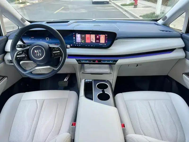 Buick GL8 PHEV 2024 Luxury 1.5T 7-Seat Edition — миниатюра 5