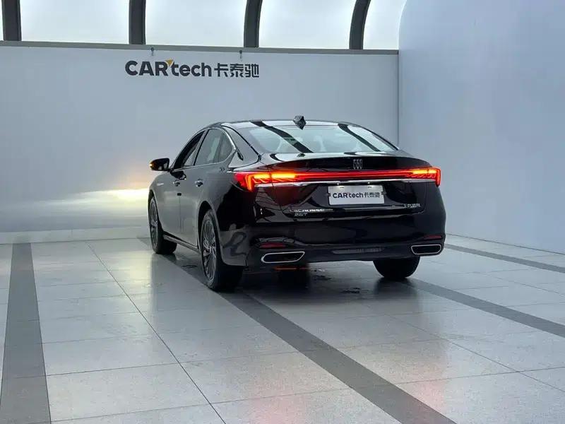 Buick LaCrosse 2025 28T Platinum Edition — миниатюра 3