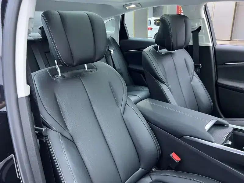 Buick LaCrosse 2025 28T Platinum Edition — миниатюра 5