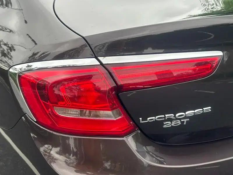 Buick LaCrosse 2016 Facelift 28T Elite — миниатюра 9
