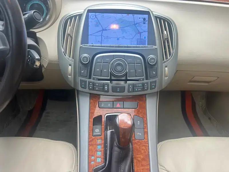 Buick LaCrosse 2011 2.4L SIDI Comfort Sunroof Edition — миниатюра 14