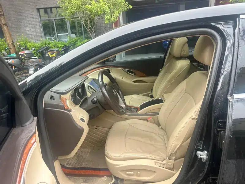 Buick LaCrosse 2011 2.4L SIDI Comfort Sunroof Edition — миниатюра 16