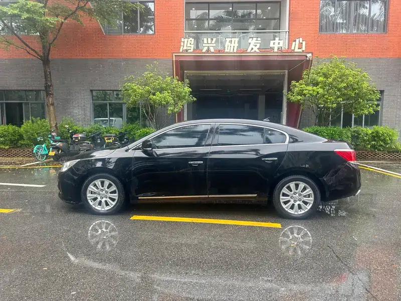 Buick LaCrosse 2011 2.4L SIDI Comfort Sunroof Edition — миниатюра 4