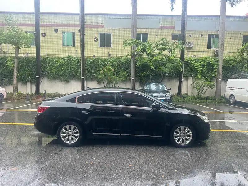 Buick LaCrosse 2011 2.4L SIDI Comfort Sunroof Edition — миниатюра 8
