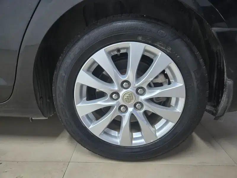 Buick LaCrosse 2013 2.4L SIDI Leading Comfort Edition — миниатюра 9