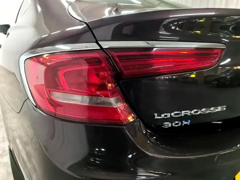 Buick LaCrosse 2018 30H Elite — миниатюра 13