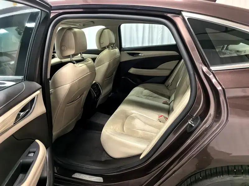 Buick LaCrosse 2018 30H Elite — миниатюра 18