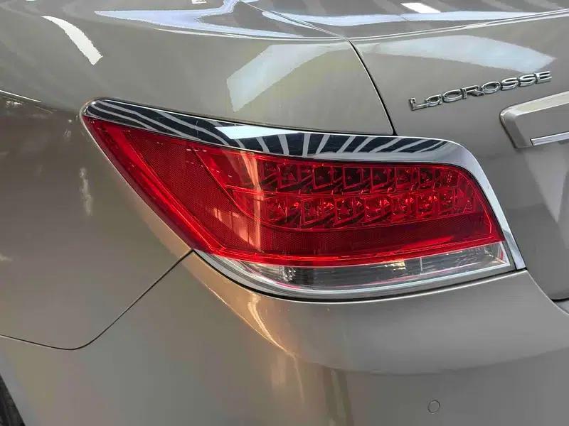 Buick LaCrosse 2012 2.4L SIDI Luxury Edition — миниатюра 13