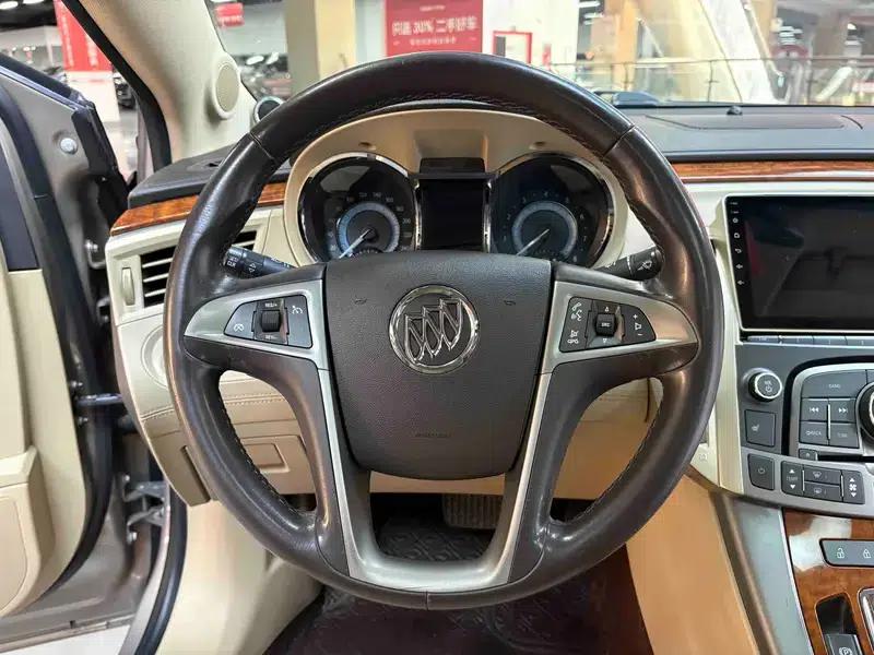 Buick LaCrosse 2012 2.4L SIDI Luxury Edition — миниатюра 28