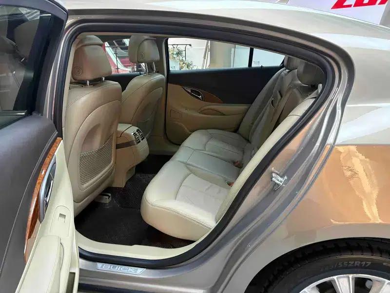 Buick LaCrosse 2012 2.4L SIDI Luxury Edition — миниатюра 34