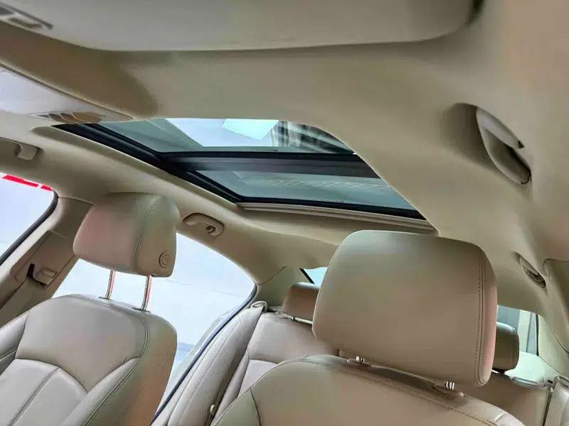 Buick LaCrosse 2012 2.4L SIDI Luxury Edition — миниатюра 35