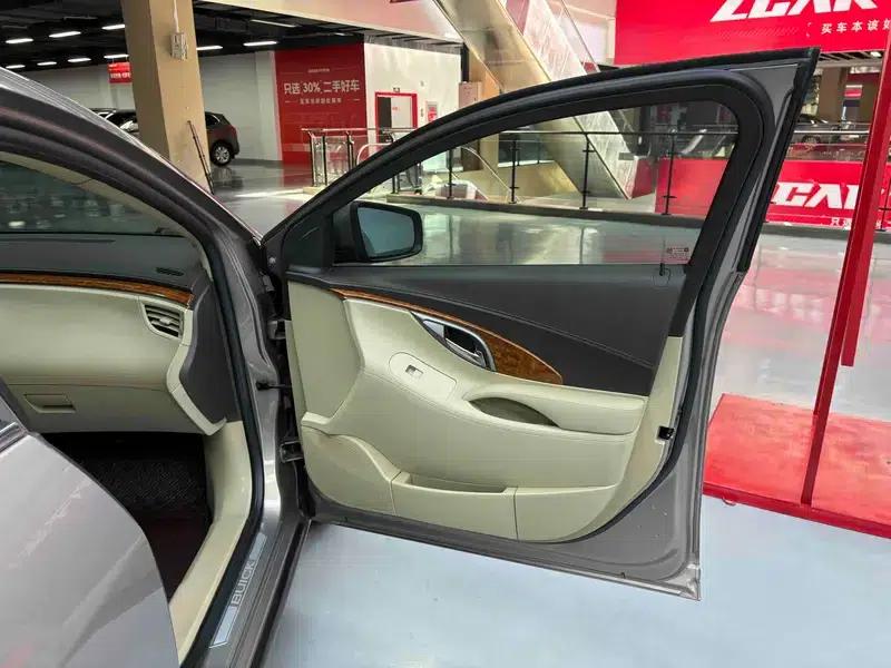 Buick LaCrosse 2012 2.4L SIDI Luxury Edition — миниатюра 42
