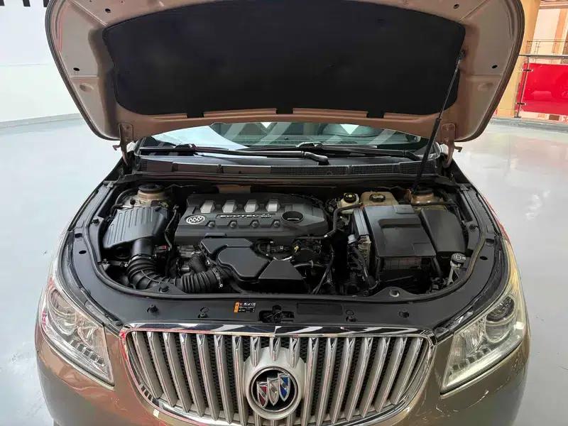 Buick LaCrosse 2012 2.4L SIDI Luxury Edition — миниатюра 10