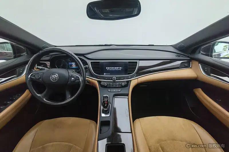 Buick LaCrosse 2018 28T Elite — миниатюра 11