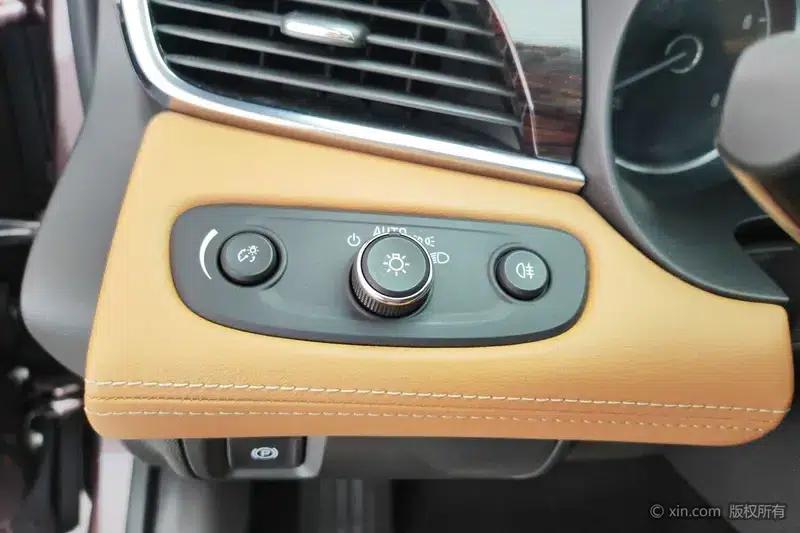 Buick LaCrosse 2018 28T Elite — миниатюра 15