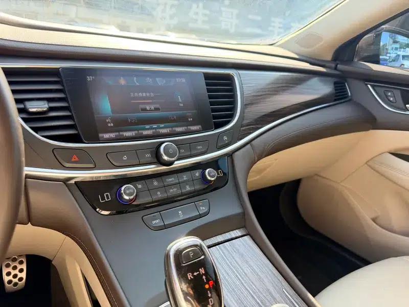 Buick LaCrosse 2016 20T Luxury Edition — миниатюра 6