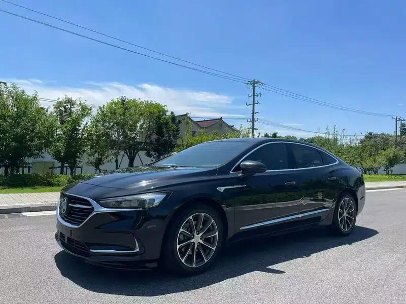 Buick LaCrosse 2019 28T Luxury Edition — миниатюра 1